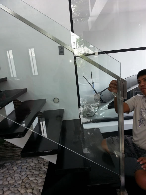 Glass Stair Railing in Stainless Frame Hairline