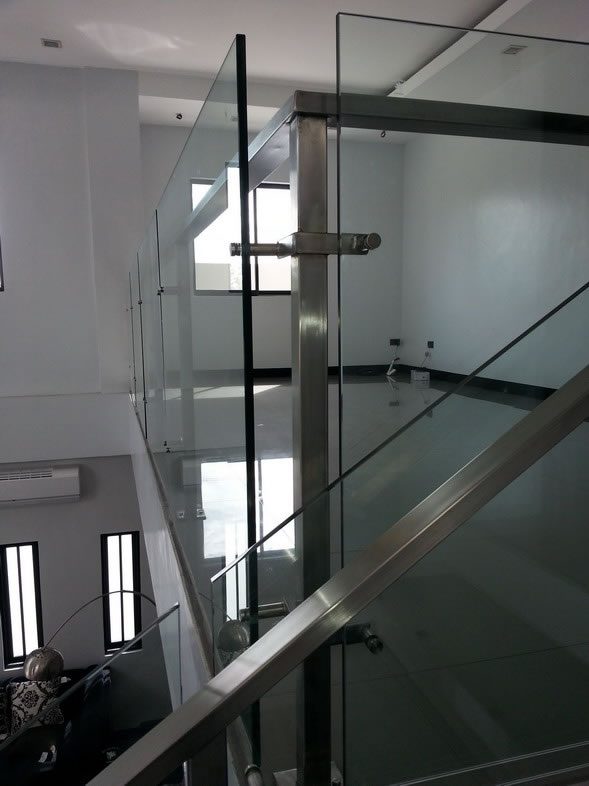 Glass Stair Railing in Stainless Frame Hairline