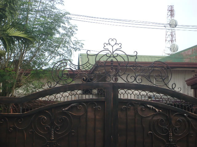 Entrance Gate in Antique Copper Finish