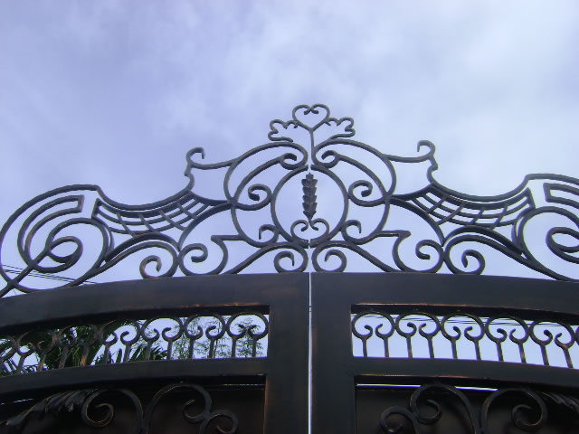 Entrance Gate in Antique Copper Finish